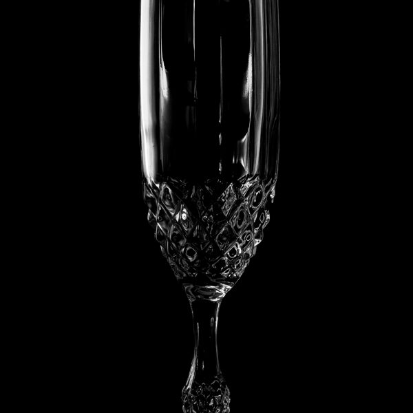 Fekete-Fehéren várakozó elegancia