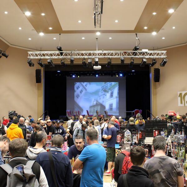 Tömeg és a színpad