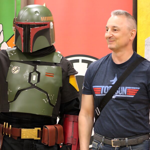 Pózolás egy katonával